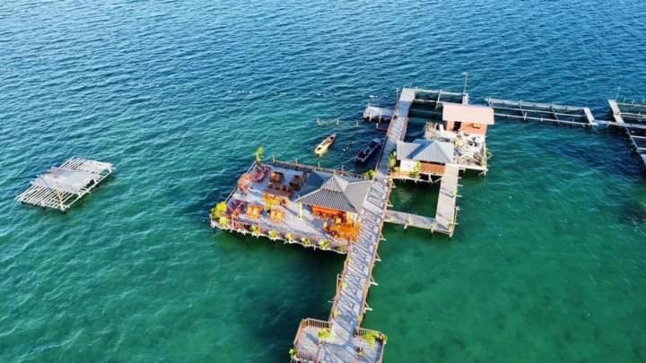Parapat Water Village Resort เซมปอร์นา ภายนอก รูปภาพ